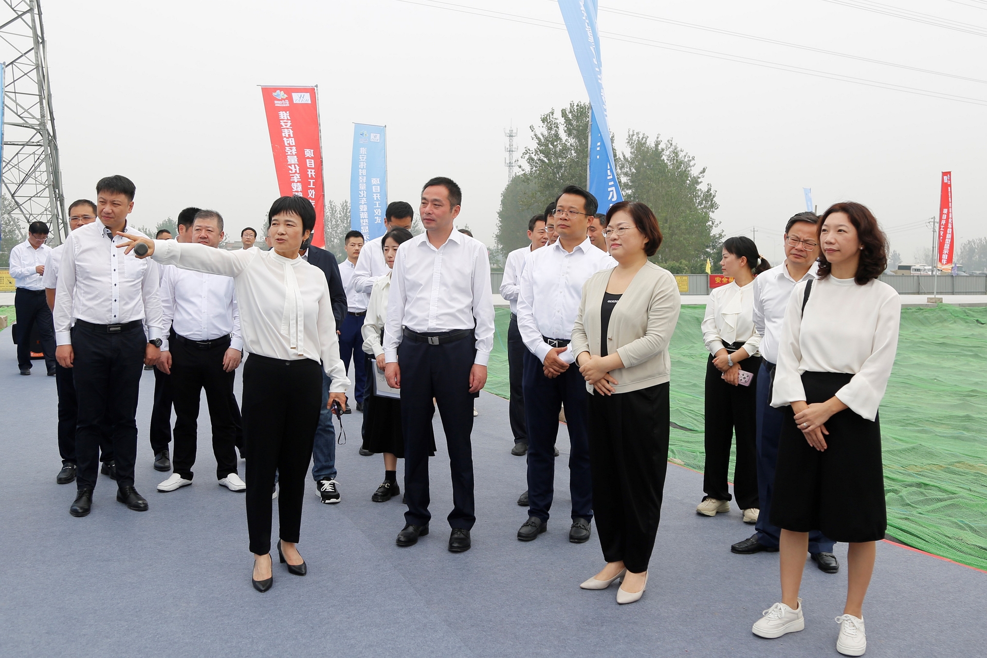 淮安云顶集团轻量化车载新型显示组件项目开工建设3.JPG