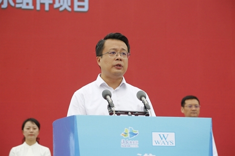 淮安云顶集团轻量化车载新型显示组件项目开工建设4.JPG